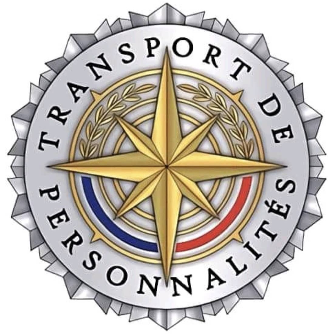 Conduire l’excellence : stage et validation par diplôme de pilotage pour chauffeurs d’autorités et de hautes personnalités VIP .